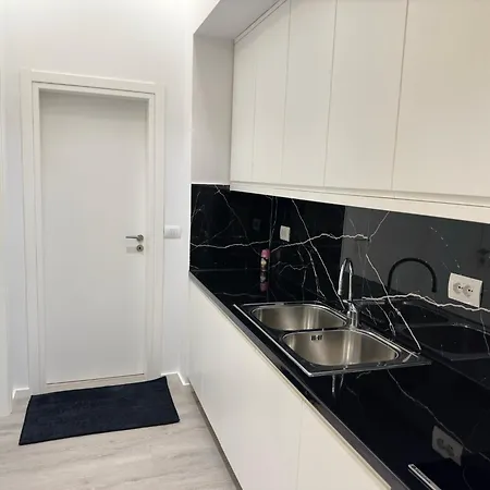 Oal Luxury Apartment Sarande