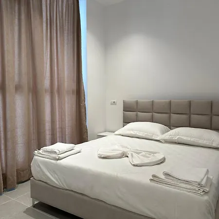 Oal Luxury Apartment Sarande
